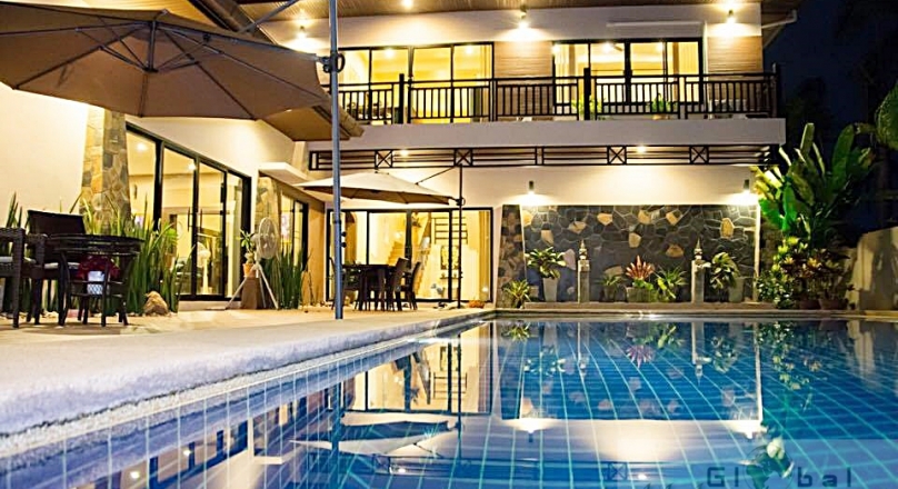 4-bedroom pool villa by Mabprachan Lake Pattaya Thailand